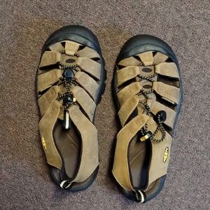 Keen Brown and Black Hiking Sandals